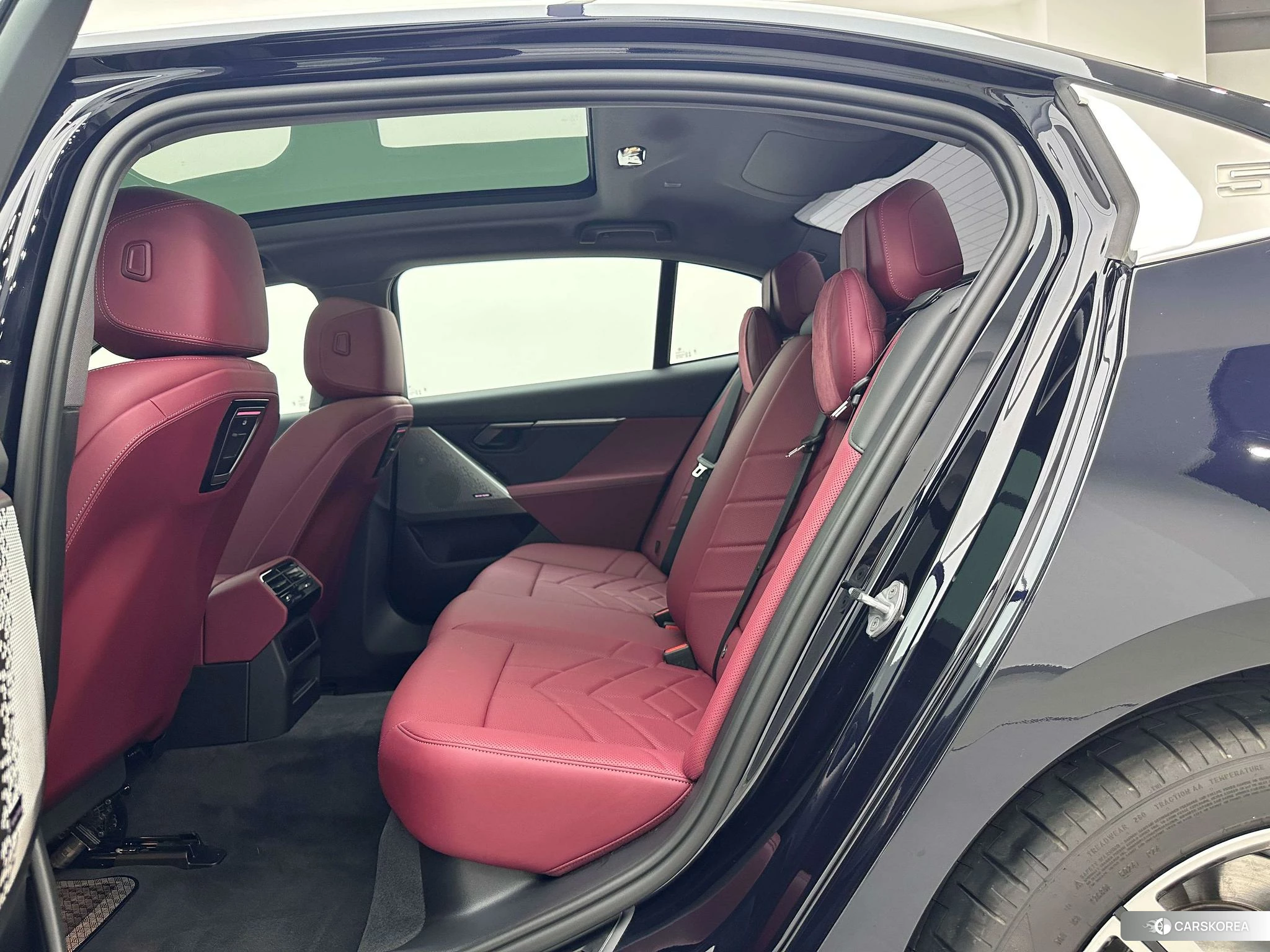BMW 5 series id 4513947 из Китая 23