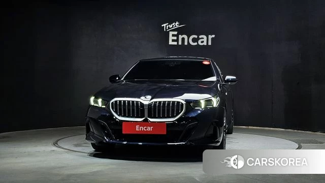 BMW 5 Series (G60) id 4505954 из Кореи 23
