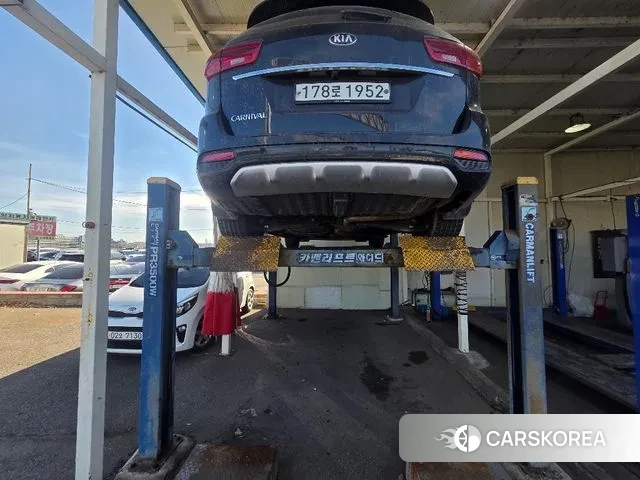 Kia The New Carnival 2018 Черный из Кореи, фото 3