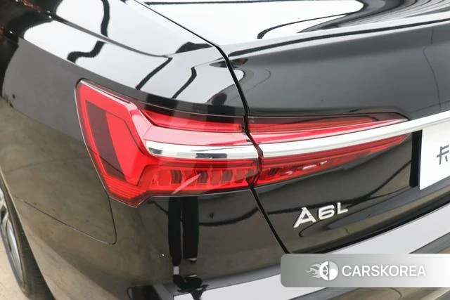 Audi A6L id 4278830 из Китая 23