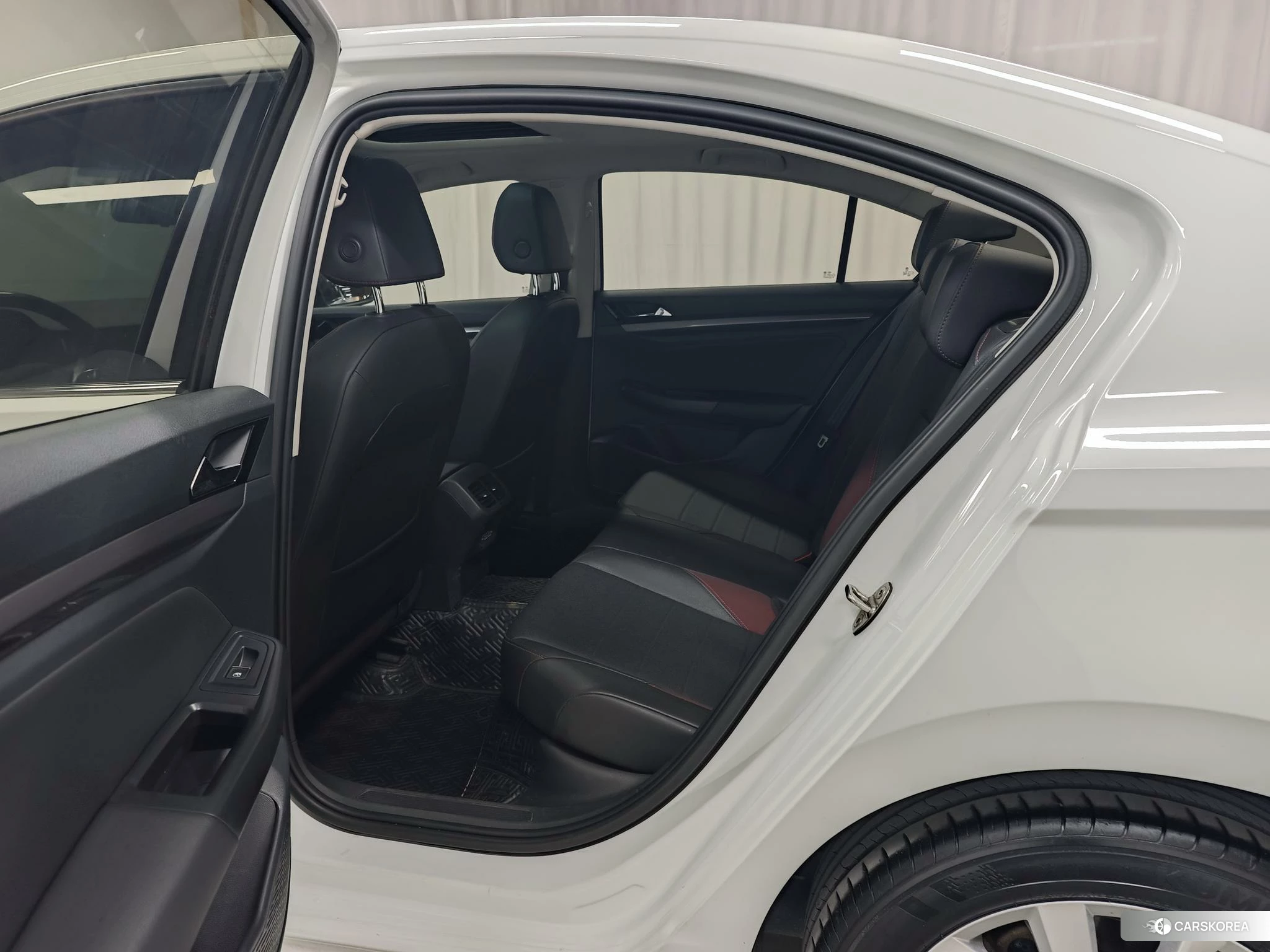 Volkswagen Bora id 4512728 из Китая 13