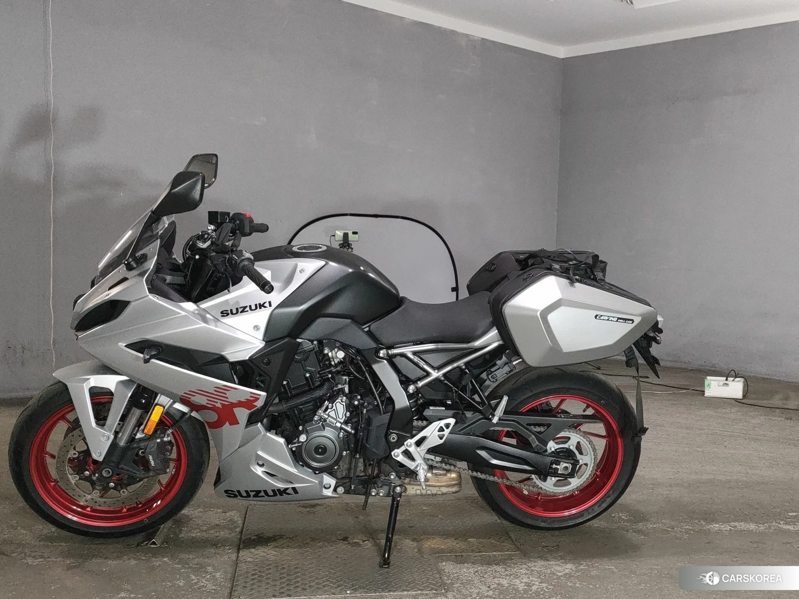 Проданный Suzuki GSX-8R id 3947342 из Японии