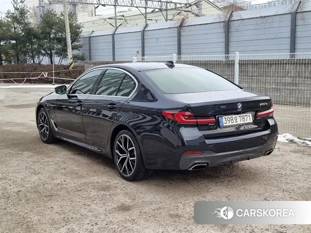 BMW 5 Series (G30) id 3669139 из Кореи 13