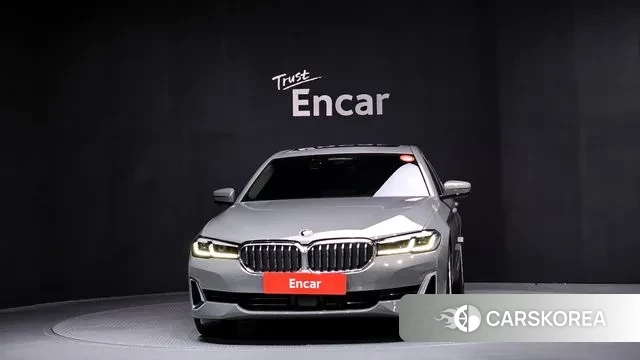 BMW 5 Series (G30) id 3727457 из Кореи 13