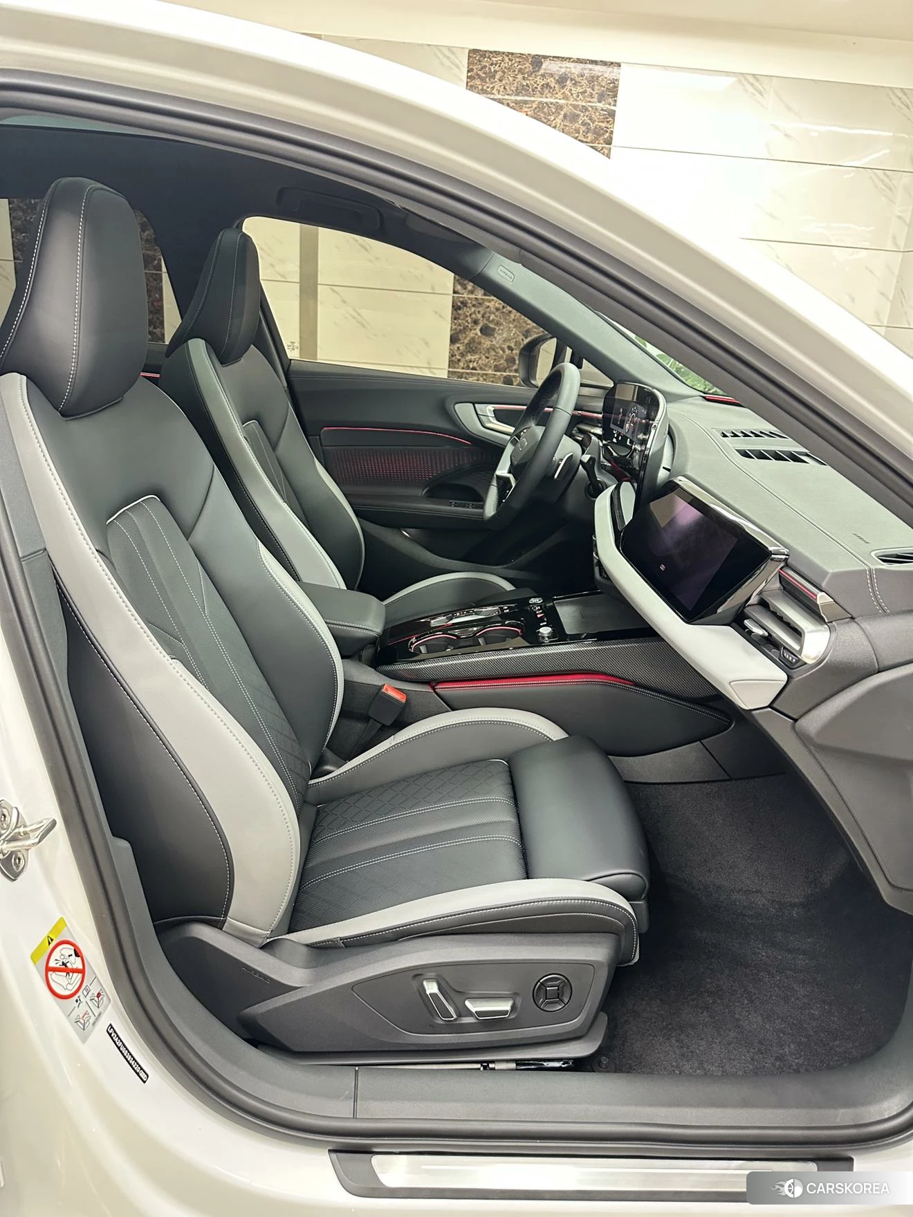 Audi A5L id 4499044 из Китая 18