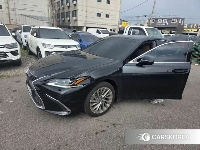 Lexus ES300h 7th generation 2021 Черный из Кореи, фото 3