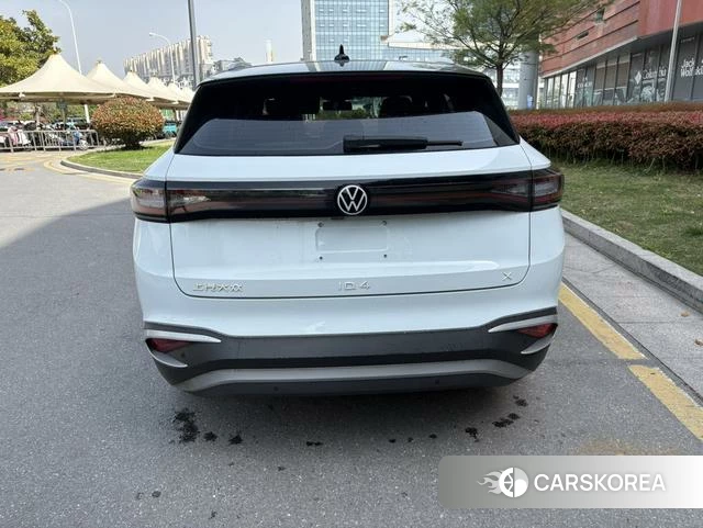 Volkswagen ID.4 X 2022 Белый из Китая, фото 6