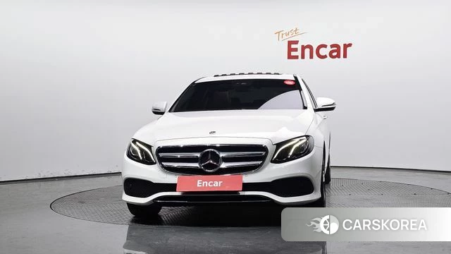 Mercedes-Benz E-Class W213 id 4188354 из Кореи 23