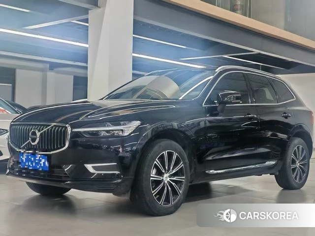 Volvo XC60 2021 Черный из Китая, фото 3