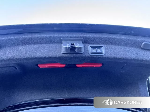 Audi A6L 2023 Черный из Китая, фото 3
