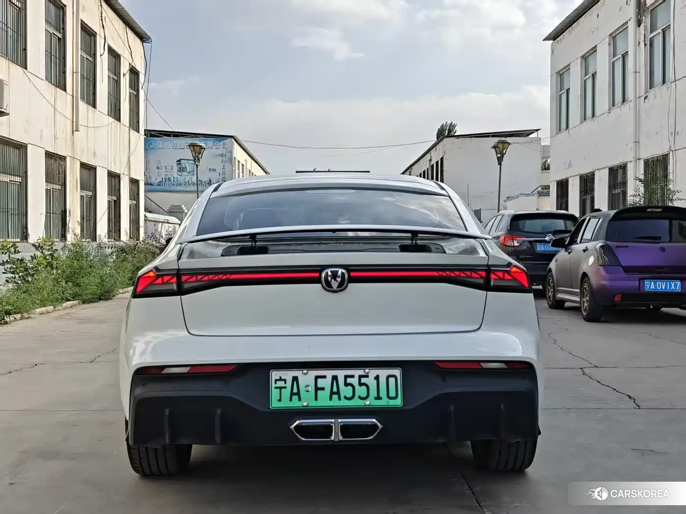 Chang'an UNI-V Smart iDD 2024 Белый из Китая, фото 3