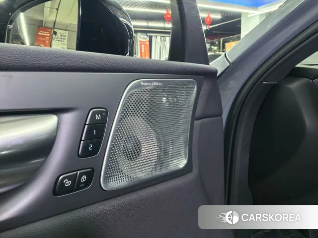 Volvo XC60 PHEV id 4208847 из Китая 9