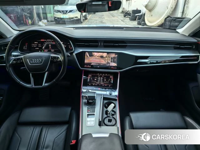 Audi A7 2022 Белый из Китая, фото 6