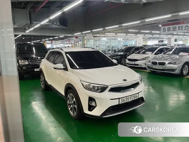 Kia Stonic 2018 Белый из Кореи, фото 4