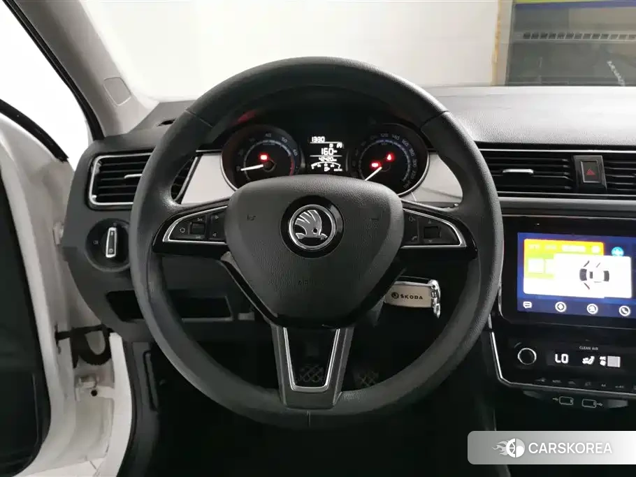 Skoda Rapid id 4589137 из Китая 9