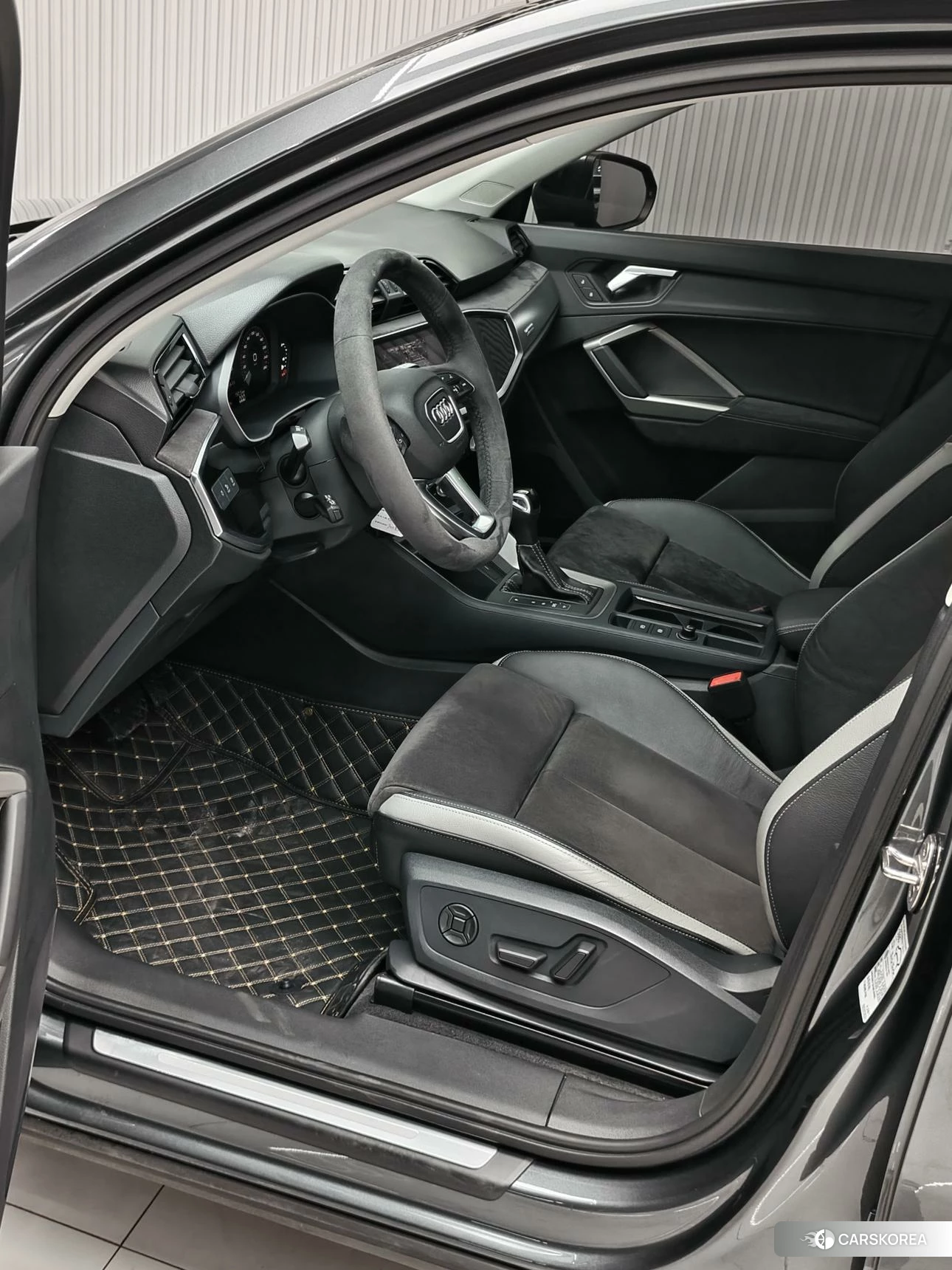 Audi Q3 id 4492619 из Китая 18
