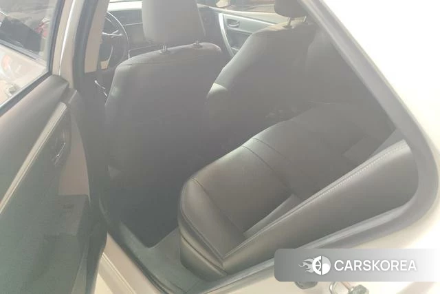 Toyota Corolla dual engine E+ id 4328963 из Китая 10
