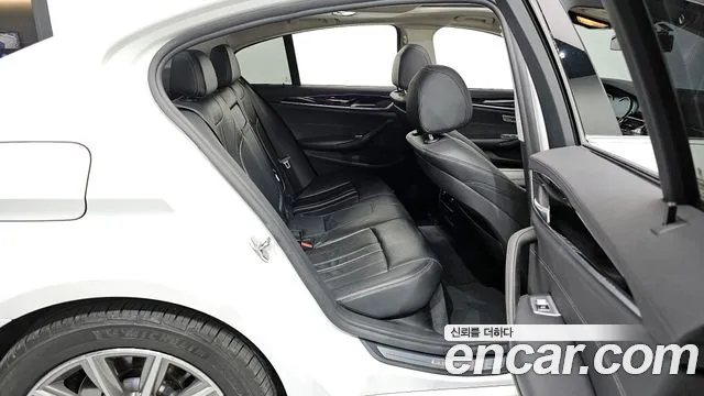 BMW 5 Series (G30) id 2671978 из Кореи 13