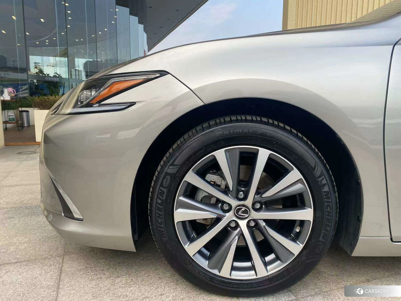 Lexus ES 2021 Серебристо-серый из Китая, фото 3