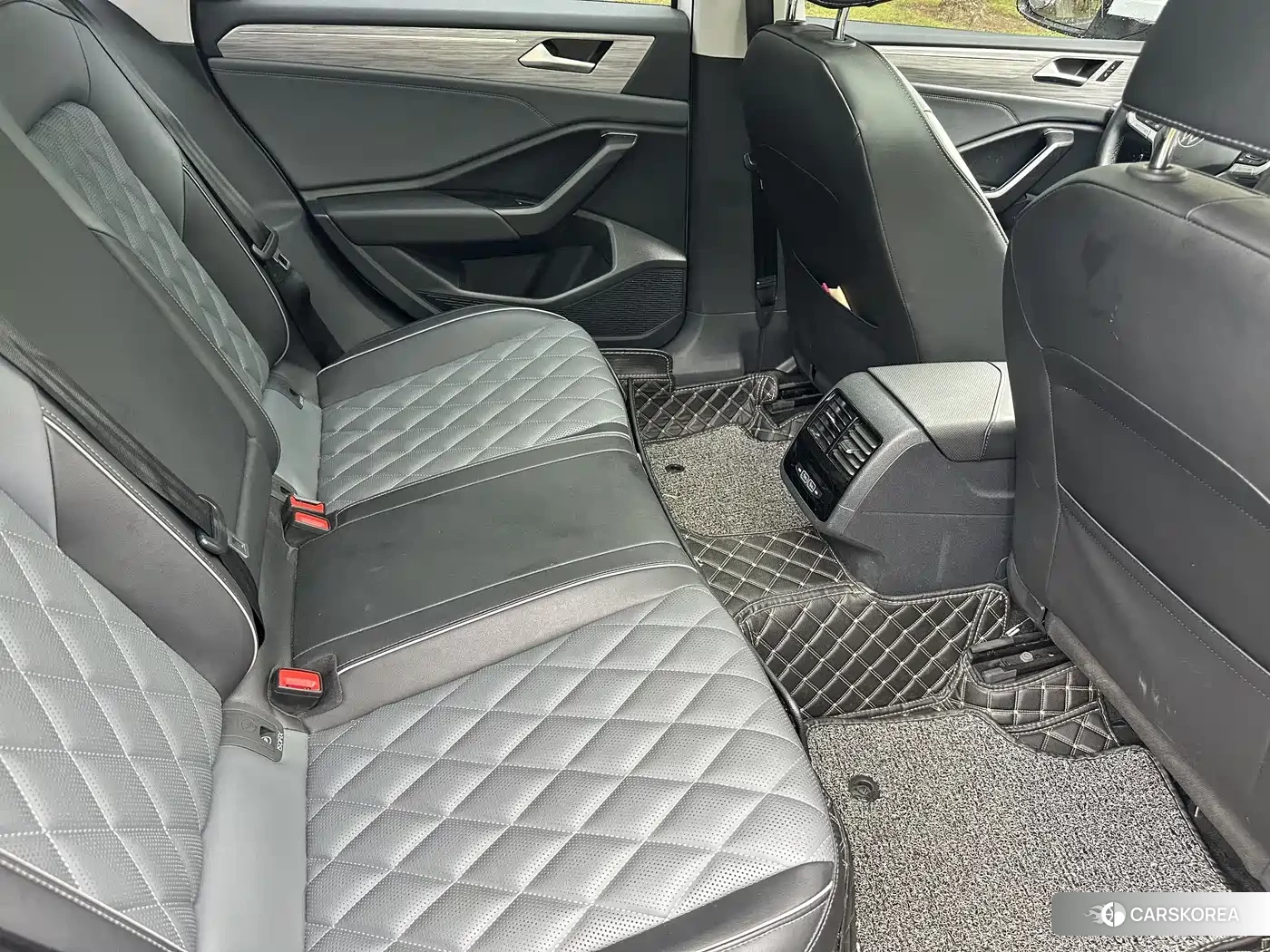 Volkswagen Sagitar id 4553868 из Китая 13