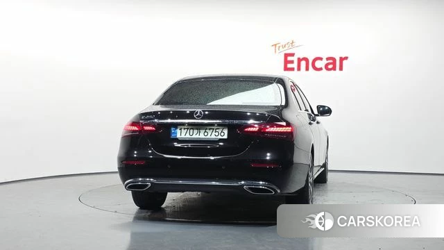 Mercedes-Benz E-Class W213 id 4609039 из Кореи 23