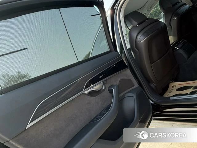 Audi A8 id 4320671 из Китая 21