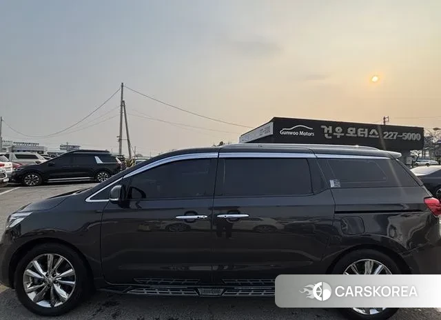 Kia The New Carnival 2019 Черный из Кореи, фото 3