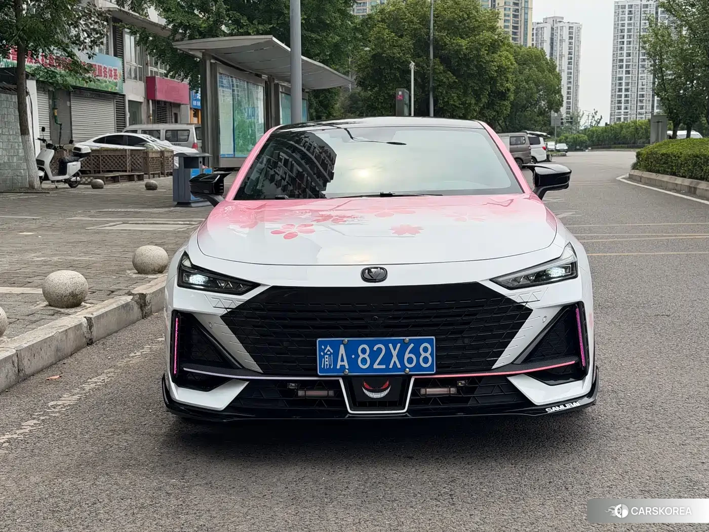 Chang'an Changan UNI-V 2023 Белый из Китая, фото 3
