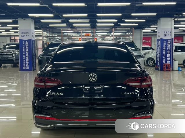 Volkswagen Lavida 2022 Черный из Китая, фото 3