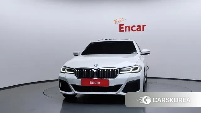 BMW 5 Series (G30) id 3395919 из Кореи 13