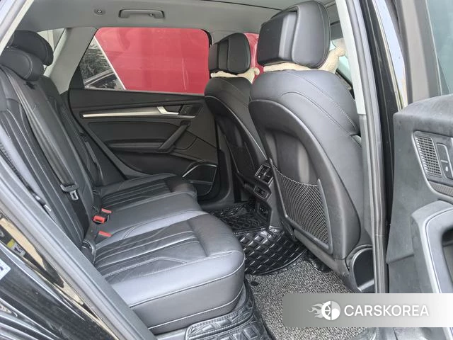 Audi Q5L id 4290471 из Китая 15