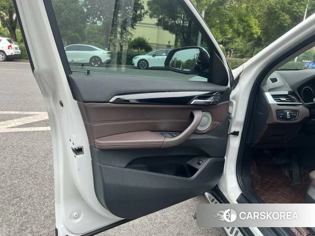 BMW X1 id 4256110 из Китая 17