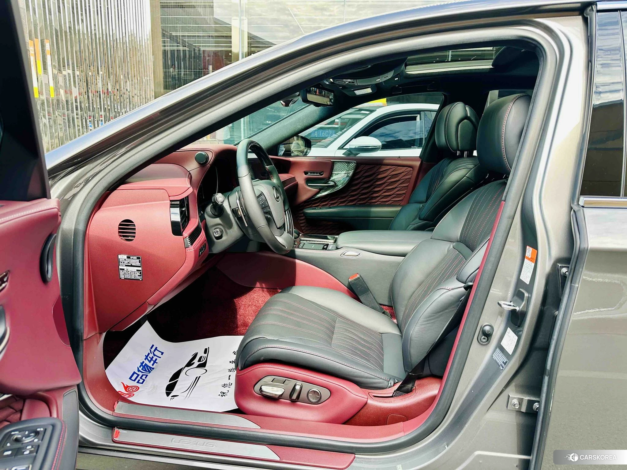 Lexus LS id 4426881 из Китая 8