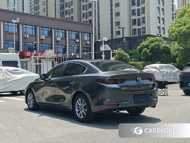 Mazda 3 Angkesaila 2023 Темно-серый из Китая, фото 6