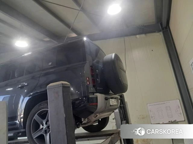 Land Rover Defender (L663) 2023 Серый из Кореи, фото 6