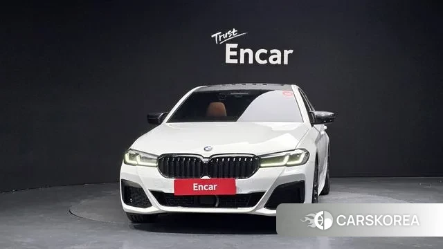 BMW 5 Series (G30) id 3626176 из Кореи 13