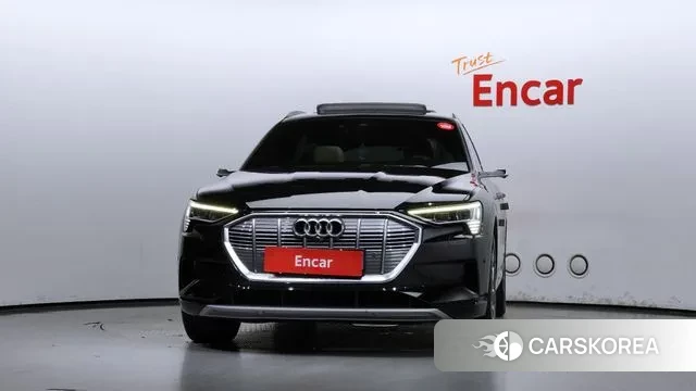 Audi e-Tron id 3139114 из Кореи 13