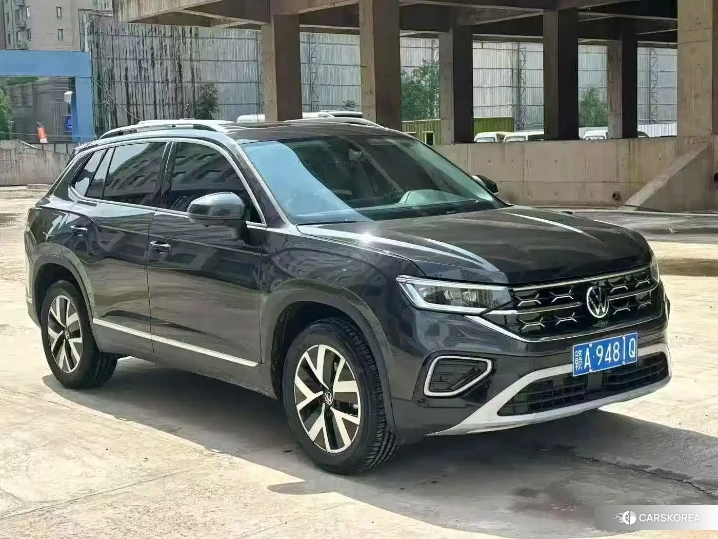 Volkswagen Tayron 2026 Silver/gray из Китая, фото 3