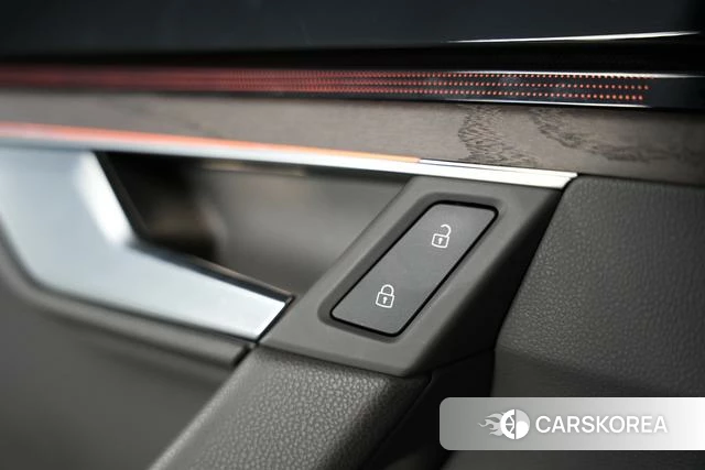 Volkswagen Touareg id 4240640 из Китая 19