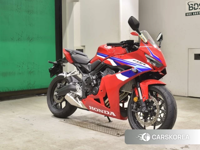 Проданный Honda CBR650R E-CLUTCH 2025 из Японии, фото 3