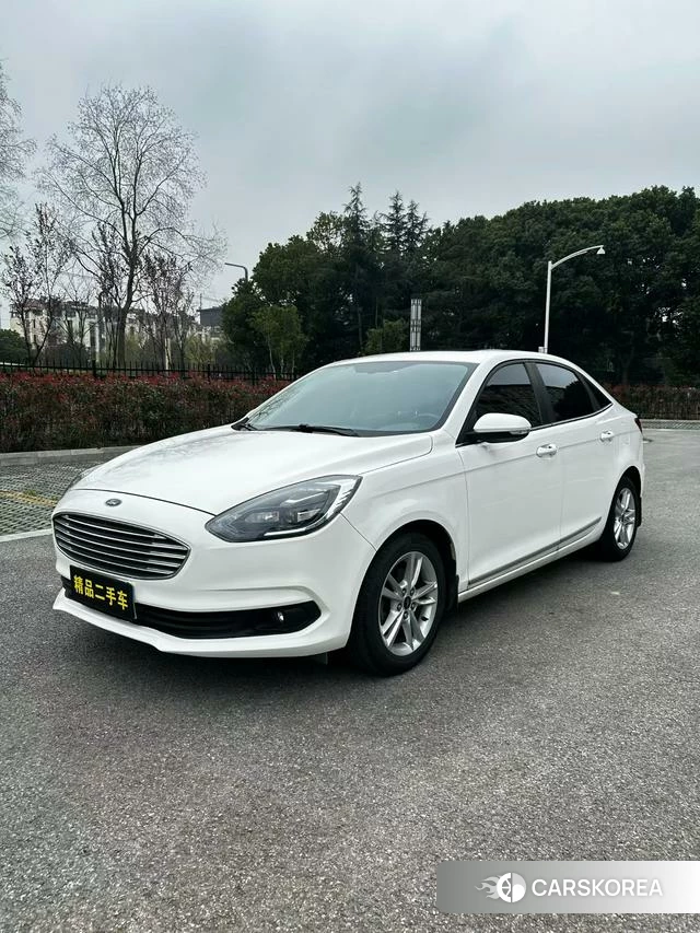 Ford Forrest 2019 Белый из Китая, фото 3
