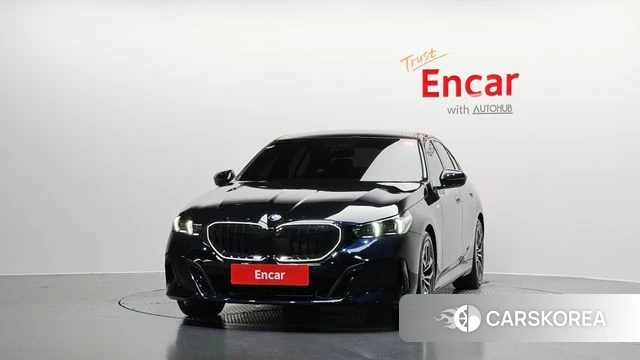 BMW 5 Series (G60) id 4360116 из Кореи 23