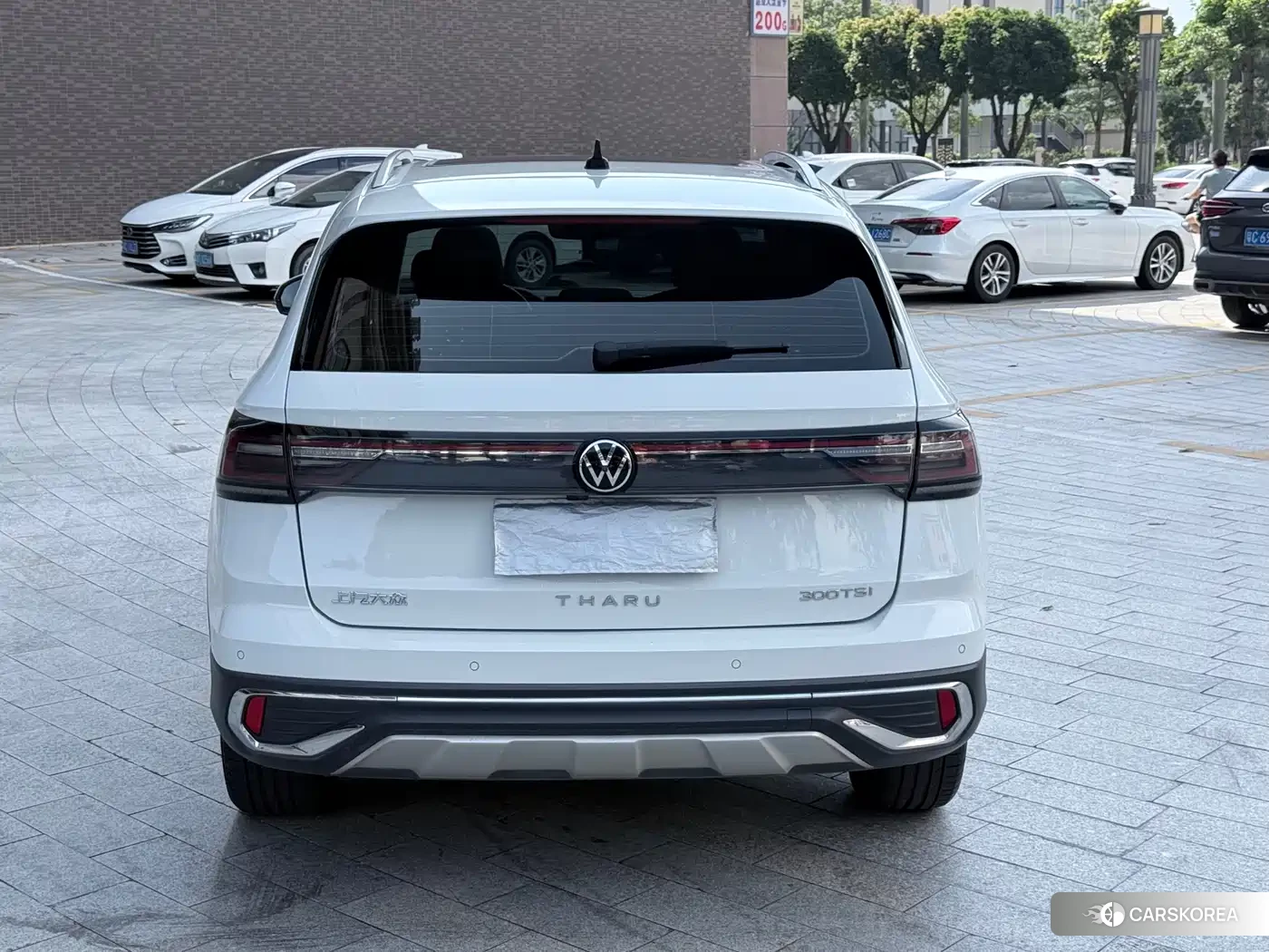 Volkswagen Tharu 2023 Белый из Китая, фото 3