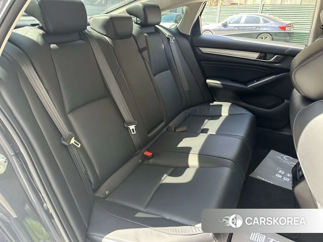 Honda Accord id 3920462 из Китая 18