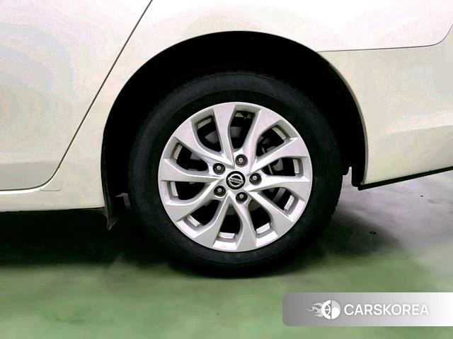 Nissan Xuan Yi id 4213132 из Китая 13