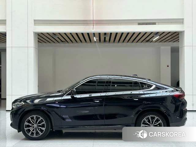 BMW X6 2021 Черный из Китая, фото 3