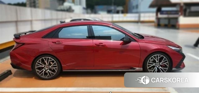 Hyundai Avante (CN7) 2021 Красный из Кореи, фото 3