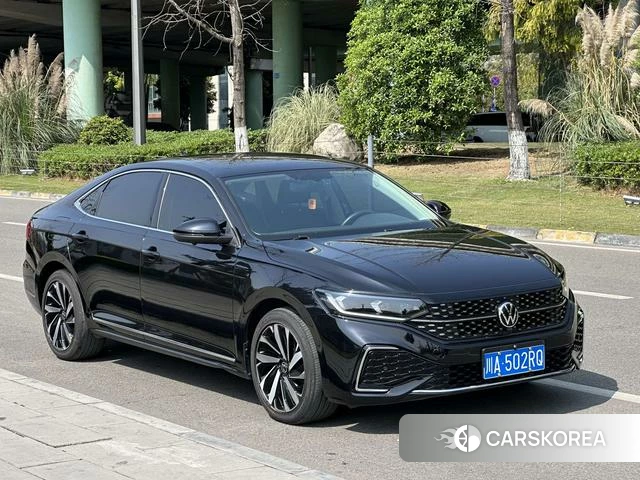 Volkswagen Passat 2021 Черный из Китая, фото 3