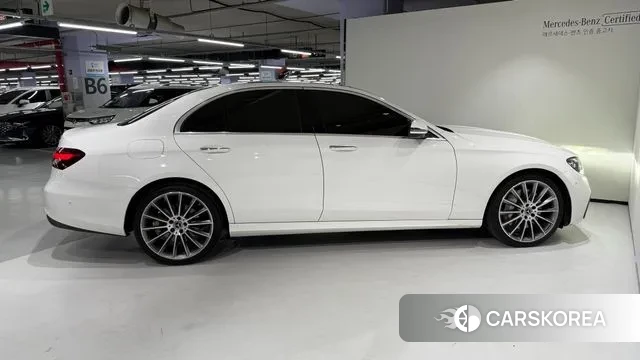 Mercedes-Benz E-Class W213 id 3187395 из Кореи 13