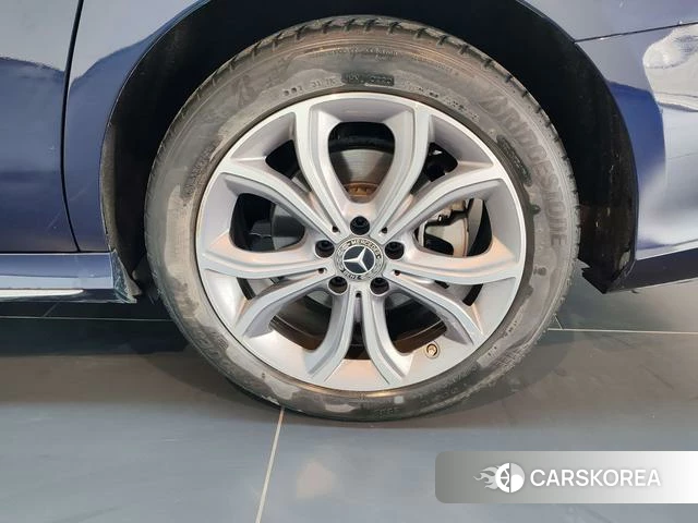Mercedes-Benz E-class id 4209412 из Китая 13